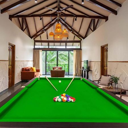 Villa Sereno By Stayvista - An Elegant And Entertaining Retreat Featuring A Swimming Pool, Outdoor Jacuzzi, Modern Interiors, And A Snooker Table Alībāg Extérieur photo