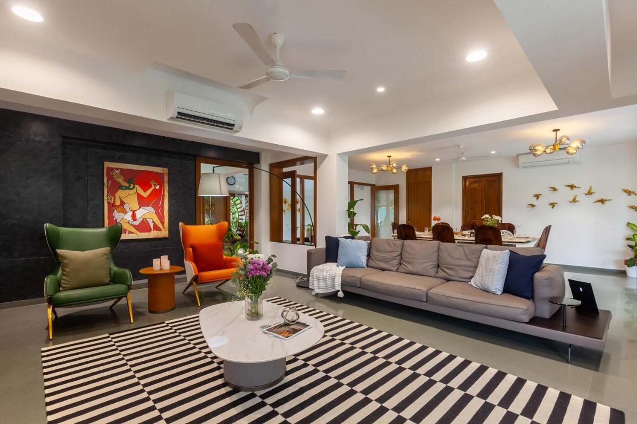 Villa Sereno By Stayvista - An Elegant And Entertaining Retreat Featuring A Swimming Pool, Outdoor Jacuzzi, Modern Interiors, And A Snooker Table Alībāg Extérieur photo