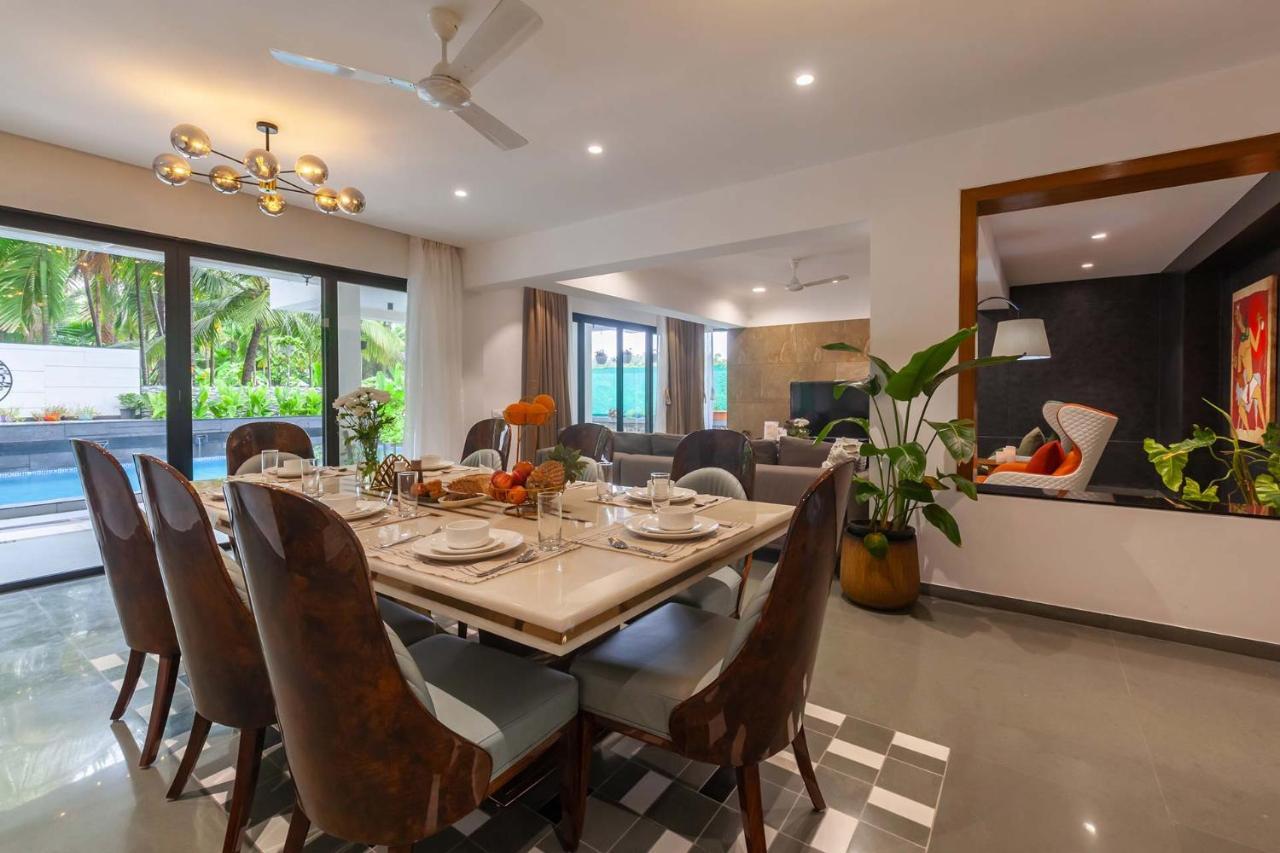 Villa Sereno By Stayvista - An Elegant And Entertaining Retreat Featuring A Swimming Pool, Outdoor Jacuzzi, Modern Interiors, And A Snooker Table Alībāg Extérieur photo